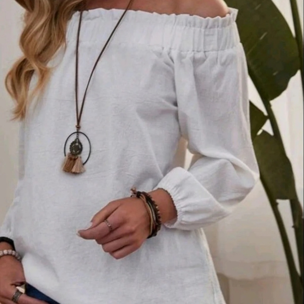 Off-shoulder top